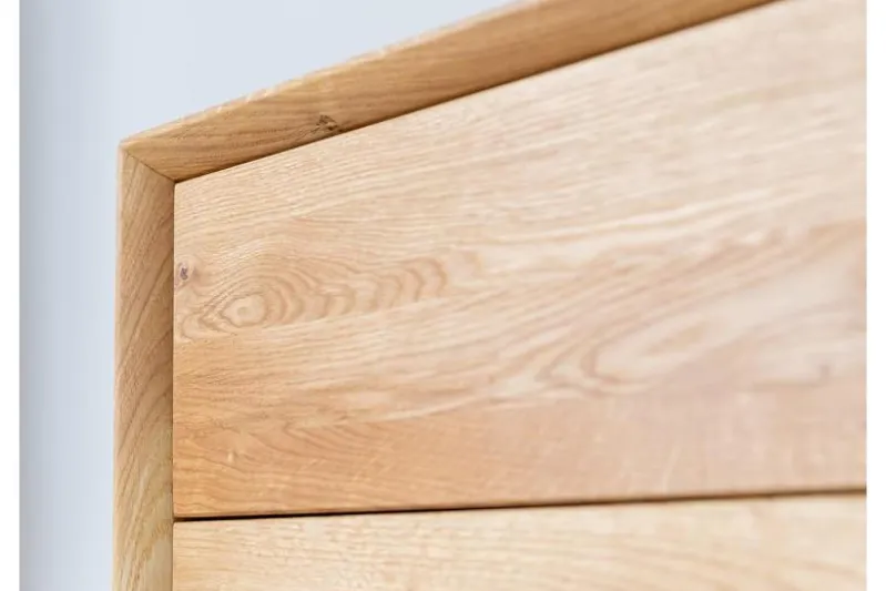 Cassettiera in rovere massello naturale oliato design moderno