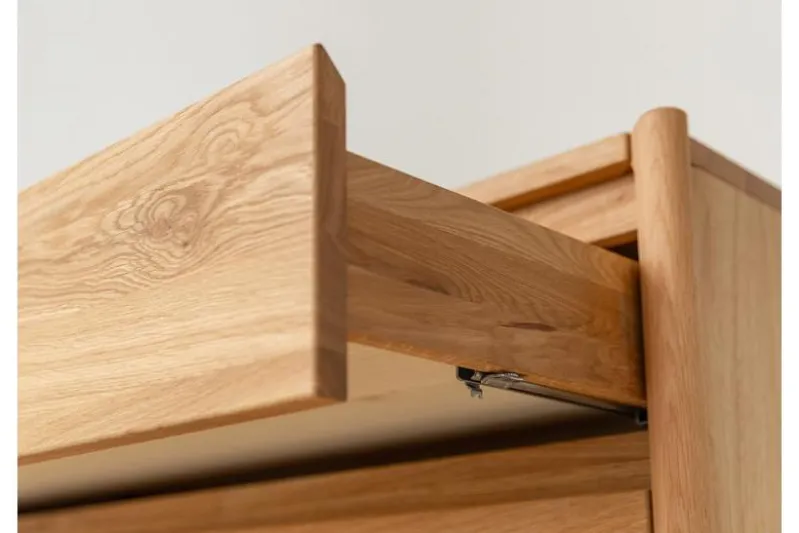 Cassettiera moderna in legno massello di rovere oliato 4 cassetti