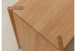Cassettiera moderna in legno massello di rovere oliato 4 cassetti