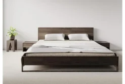 Comodino in legno massello di rovere naturale affumicato
