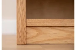 Comodino moderno in legno naturale massello oliato e nero