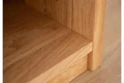 Comodino moderno in legno naturale massello oliato e nero