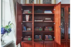 Completo ufficio PRESTIGE B710 con scrivania 220 cm e parete librerie lungo 520 cm