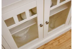 Credenza vetrina shabby chic pino massello bianca