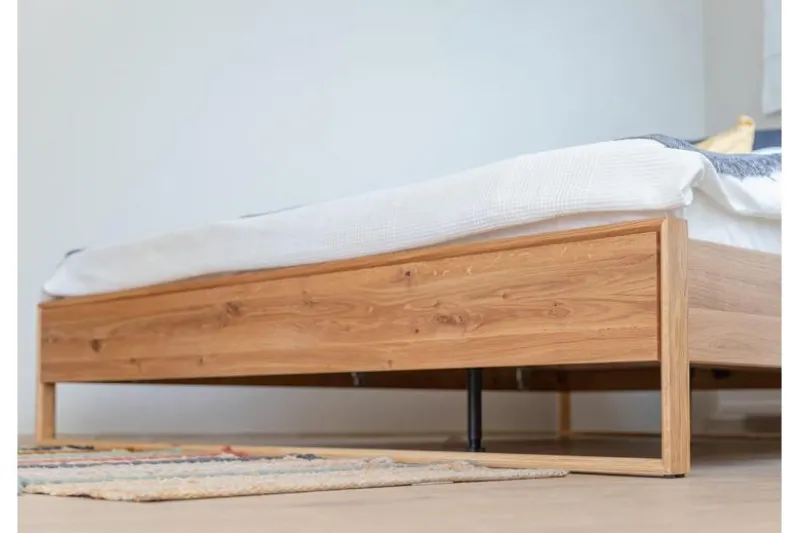 Letto 140x200 in rovere massello naturale oliato design moderno