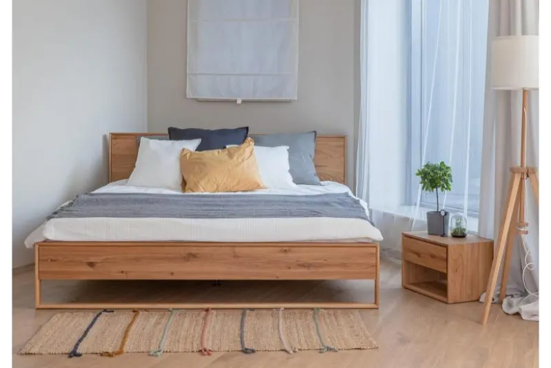 Letto 140x200 in rovere massello naturale oliato design moderno