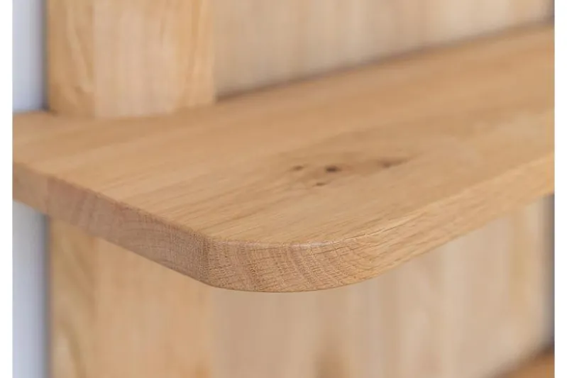 Libreria sospesa moderna in legno naturale massello