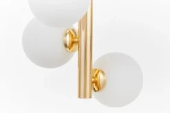 Plafoniera moderna oro con 7 sfere in vetro bianco PETRICA W7