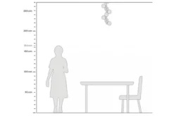 Plafoniera moderna oro con 7 sfere in vetro bianco PETRICA W7