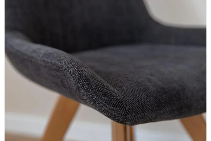 Poltroncina moderna imbottita nera BARI