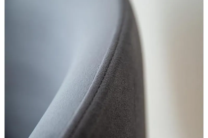 Poltroncina moderna velluto grafite e rovere FORIO
