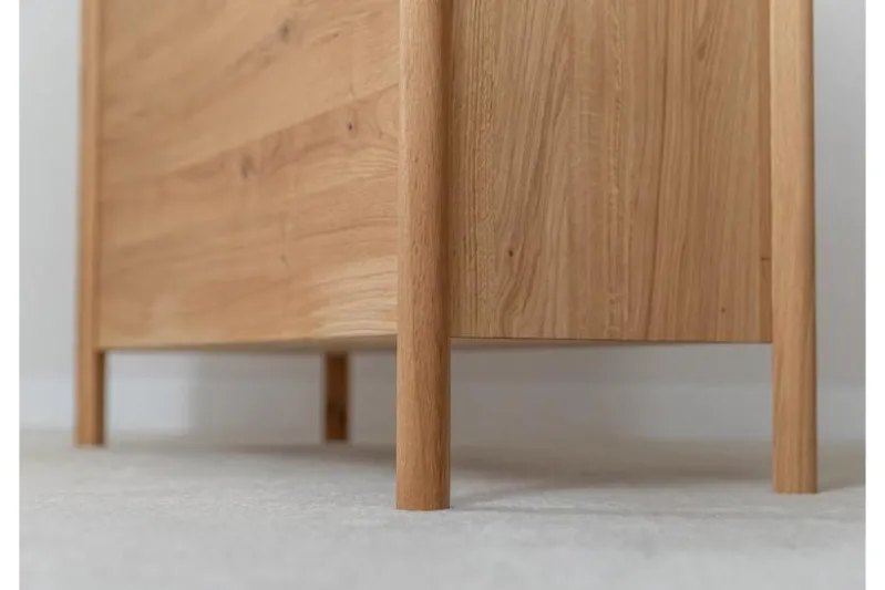 Scarpiera moderna in rovere massello naturale