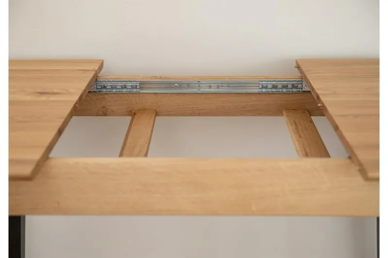 Tavolo allungabile in rovere massello con gambe nero da 120 a 165 cm Orbetello