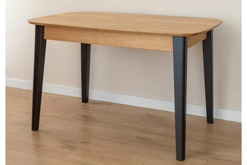 Tavolo allungabile in rovere massello con gambe nero da 120 a 165 cm Orbetello